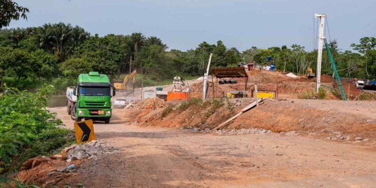 BR-319 segue aguardando licenciamento ambiental para recuperação da malha viária (Foto: João Dejacy/Arquivo - Rios de Notícias)
