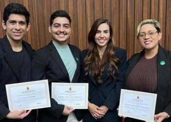 Repórteres da Rede Rios de Comunicação são homenageados na Aleam pelo Dia do Repórter Policial