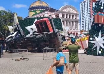 Trabalhador morre após queda de guindaste no Largo de São Sebastião, Centro de Manaus
