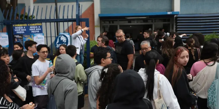 Gabarito oficial do Enem sai na quinta-feira, 13