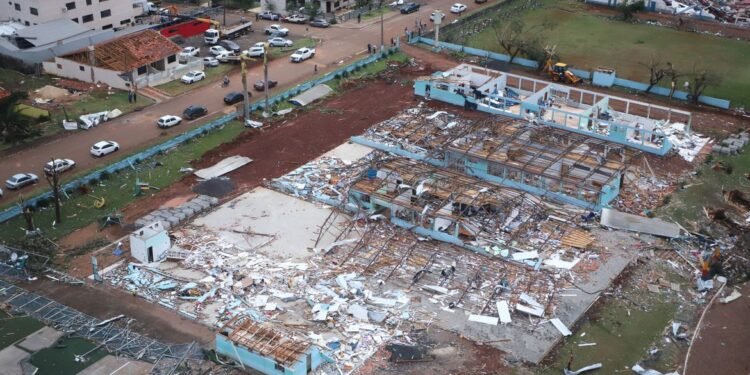 Paraná confirma sétima morte causada por tornados simultâneos