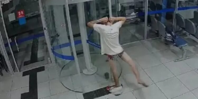 ladrao-cueca-preso-banco