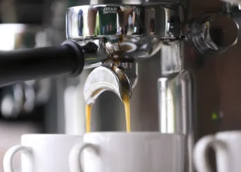 Estudo diz que café reduz risco de recorrência de arritmia cardíaca