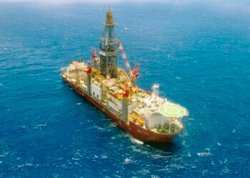 Extrair petróleo na Foz do Amazonas vai requerer novo aval, diz Lula