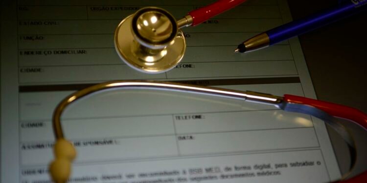 Número de usuários de planos de saúde aumenta em setembro