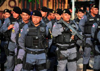 MP cobra governo do Amazonas por atraso de três anos no pagamento do auxílio-fardamento de policiais e bombeiros