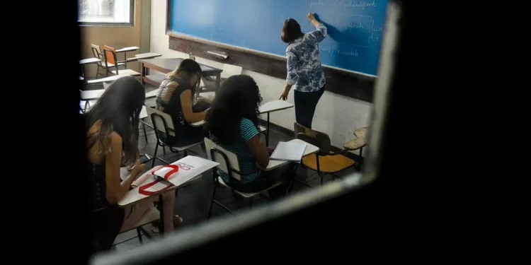 Inscrito no Enade deve preencher questionário do estudante até sábado