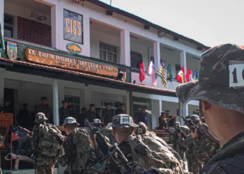 Militares no Centro de Instrução de Guerra na Selva (Foto: Reprodução/Cigs)
