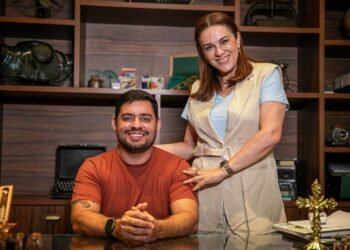 André Zogahib, reitor da UEA, e sua vice, Kátia Couceiro (Foto: Divulgação/UEA)