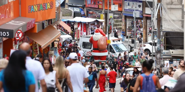 Novo salário mínimo será de R$ 1.621 em 2026