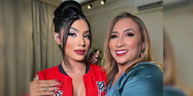 Isabelly Aurora e sua mãe, Isabel Simplício
