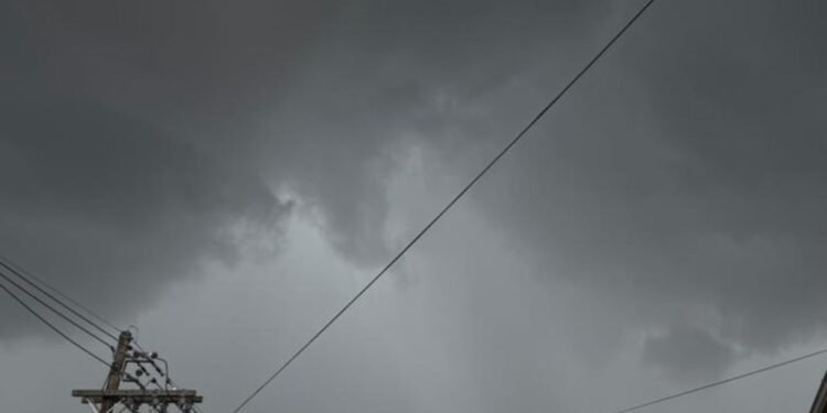 Defesa Civil emite alerta de atenção para Manaus