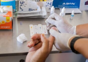 Testagem rápida de HIV