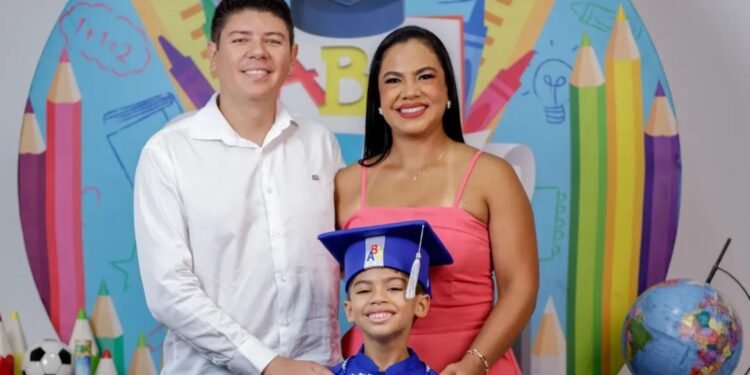 Os pais do menino Benício Xavier, Bruno Freitas e Joyce Xavier (Foto: Reprodução/Instagram - @joycexc)