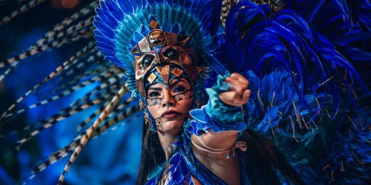 Marcielle Albuquerque, cunhã-poranga do Boi Caprichoso - Foto: (João Dejacy/Arquivo - Rios de Notícias)