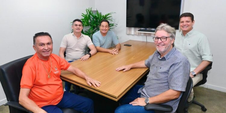 PDT terá comando de Sabá Reis no AM e será base de apoio do Avante de David Almeida