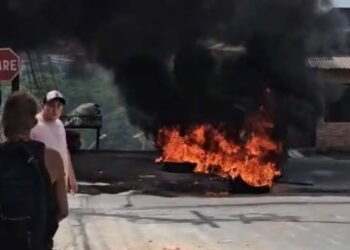 Após quase 48 horas sem energia, moradores do Manoa realizam novo protesto em Manaus