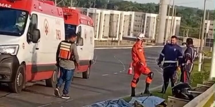 Casal morre em grave acidente de trânsito na avenida do Turismo, em Manaus