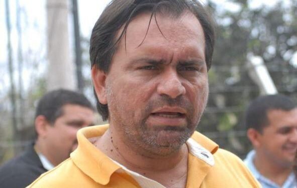 Ex-prefeito de Codajás é condenado a devolver R$ 465 mil por sumiço de materiais do almoxarifado