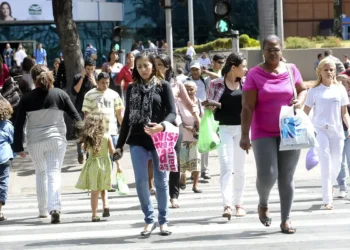 Quase 50% das mulheres brasileiras denunciam desrespeito