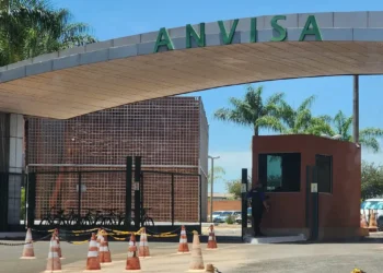 Anvisa proíbe fabricação e venda de suplementos irregulares