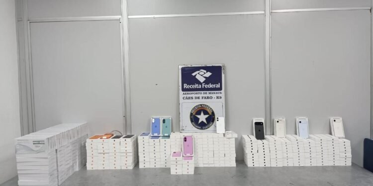 apreensao-iphone-medicamento