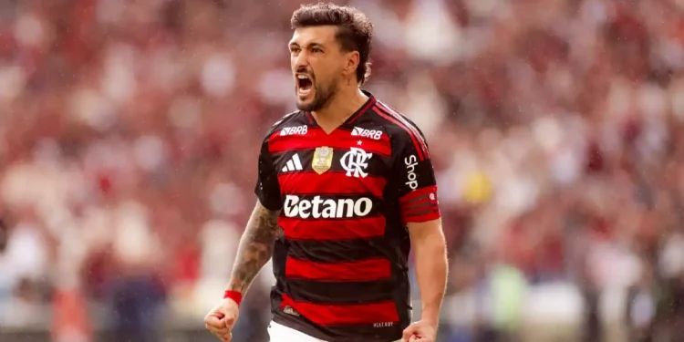 Arrascaeta supera a concorrência de Lionel Messi e é eleito o Rei da América