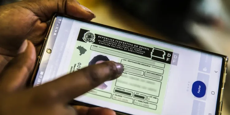 AGU derruba liminar que suspendeu novas regras para CNH