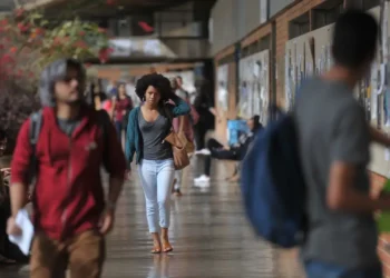 Orçamento 2026 traz corte de quase R$ 500 milhões para universidades