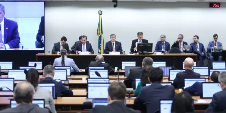 Comissão do Congresso aprova Orçamento de 2026