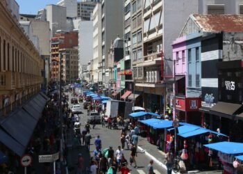 Novo salário mínimo injetará R$ 81,7 bi na economia, estima Dieese