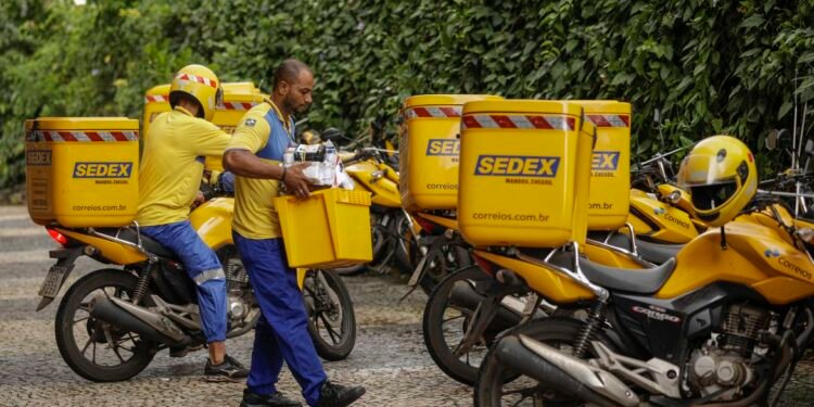 Tesouro aprova empréstimo de R$ 12 bilhões para os Correios