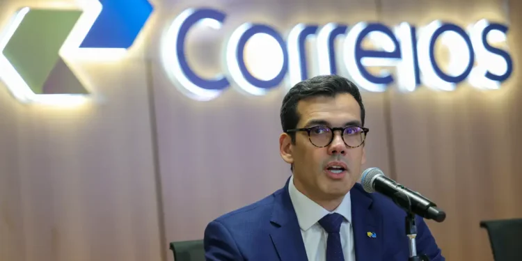 Correios prevê fechar mil agências e 15 mil demissões voluntárias