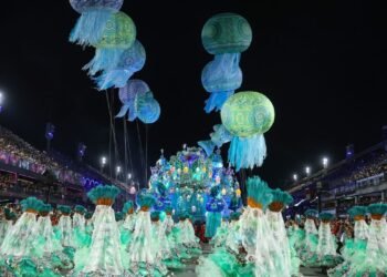 Desfile das escolas de samba se torna Patrimônio Cultural do RJ
