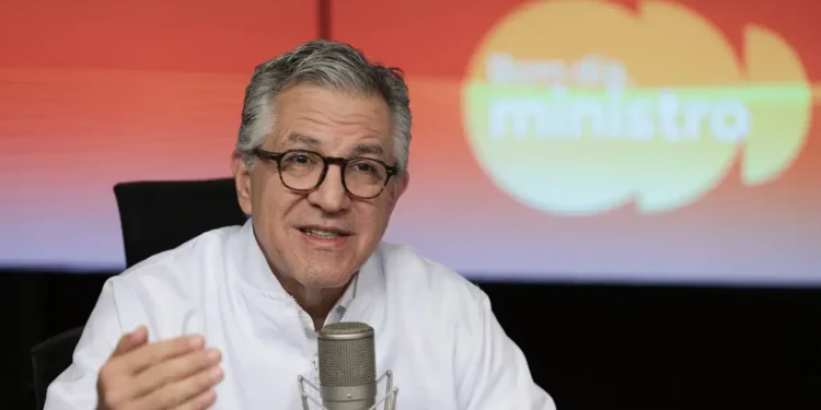 Nada justifica conflitos acabarem em bombardeio, diz ministro da Saúde