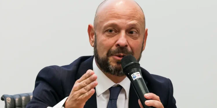 Aposentados têm até 14 de fevereiro para pedir ressarcimento ao INSS