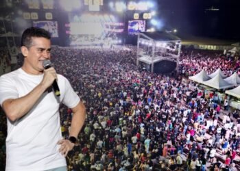 Prefeito de Manaus, David Almeida, foi alvo de vaias (Fotos: Divulgação/Semcom)