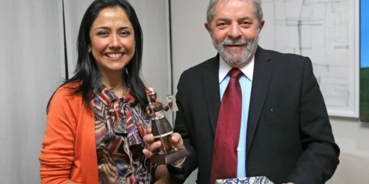 Nadine-Heredia-com-Lula-em-2014-foto-de-Ricardo-Stuckert-1