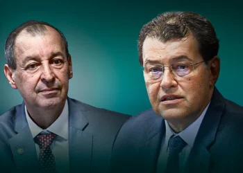 Omar-Aziz-e-Eduardo-Braga-sao-criticados-por-emenda-tributaria