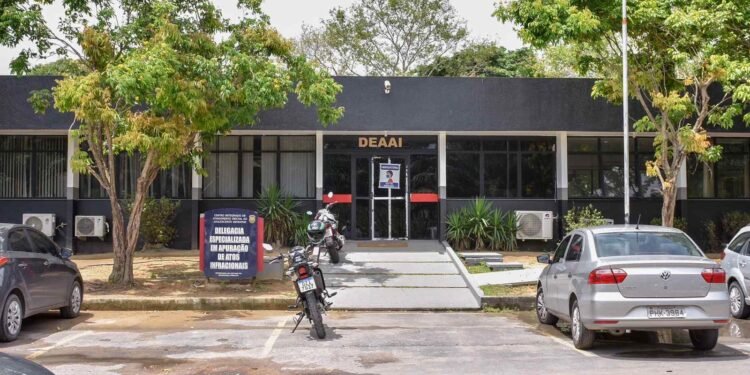 Adolescente é apreendida por homicídio do namorado em Manaus