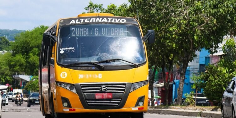Fala Manaus: tombamento de ‘Amarelinho’ reacende denúncias de imprudência no transporte alternativo