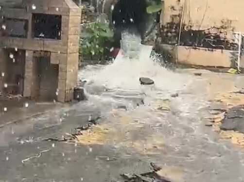 Problema em tubulação volta a causar transtornos no Nova Cidade durante chuva