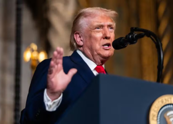 Trump diz que EUA vão explorar petróleo da Venezuela após captura de Maduro