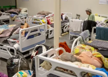 Saúde lança versão atualizada da Caderneta da Pessoa Idosa