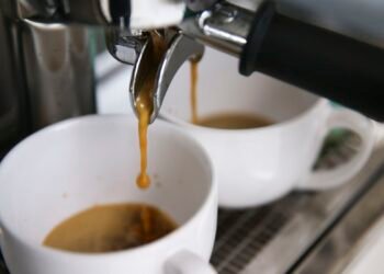 Preços altos derrubam consumo de café no Brasil em 2025