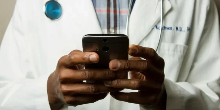 Governo quer que Enamed seja exame de proficiência para médicos