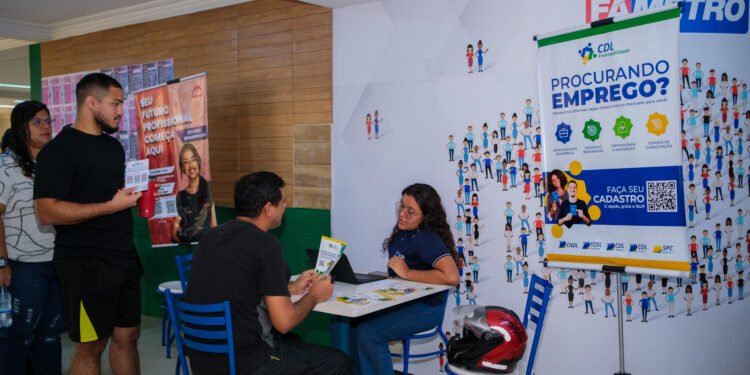 Com seleção imediata, Feirão da Fametro disponibiliza 1,5 mil vagas de emprego e estágio