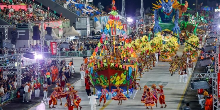 A Grande Família é Campeã do Carnaval de Manaus 2026