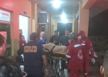 Corpos dos adolescentes que morreram soterrados após o temporal