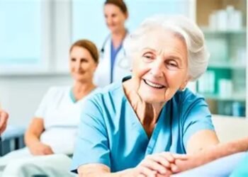 Recusa de planos de saúde a idosos é ilegal, alerta especialista em Direito da Saúde